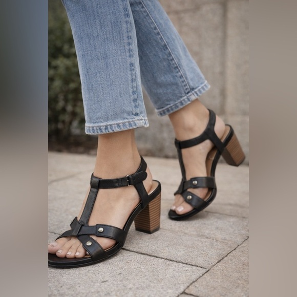 Clarks Shoes - CLARKS
Collection Women's Banoy Valtina Dress Sandals Black Size 8n